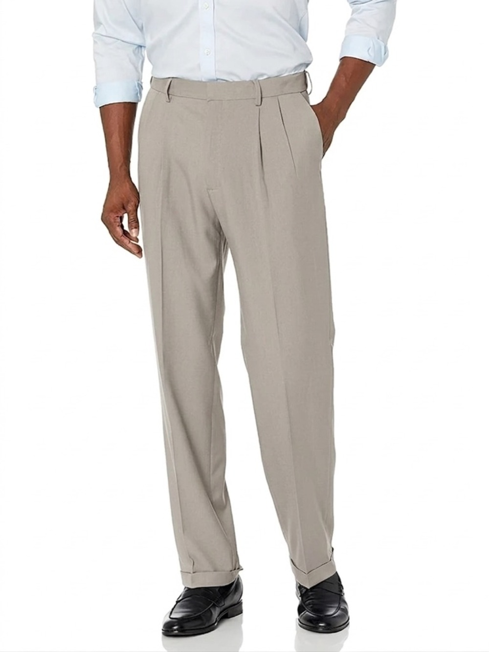 Haggar Men's Pleated Dress Pants in Light Tan W34/L30